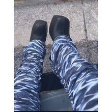 Load image into Gallery viewer, Wavy Pants
